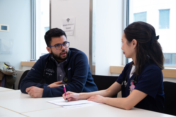 Student talking to the tutor